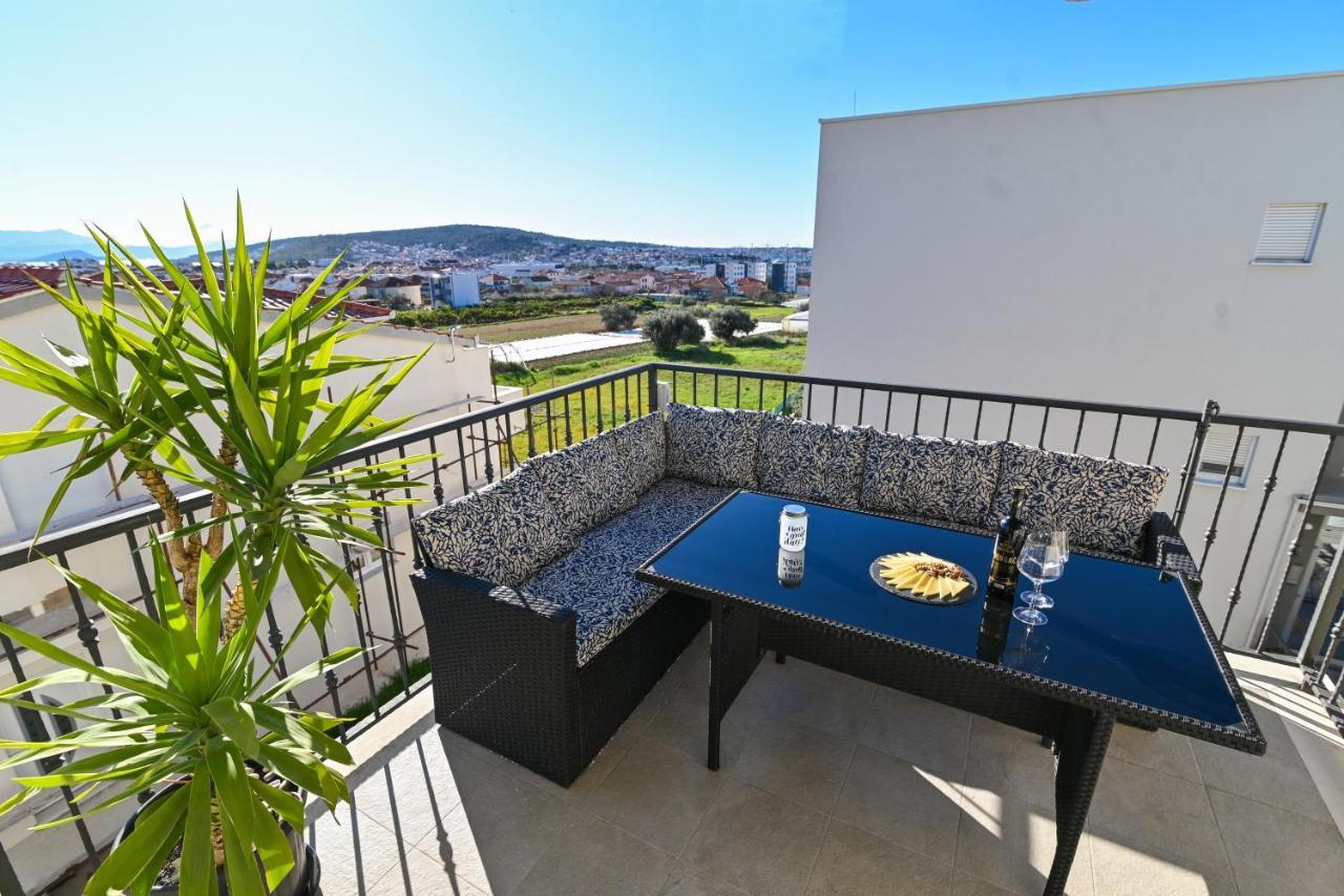 Apartment Marko Trogir Exterior photo