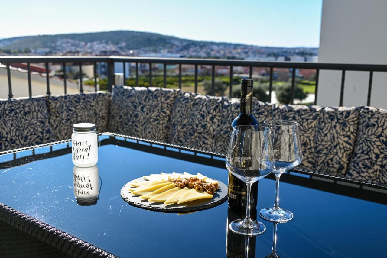 Apartment Marko Trogir Exterior photo