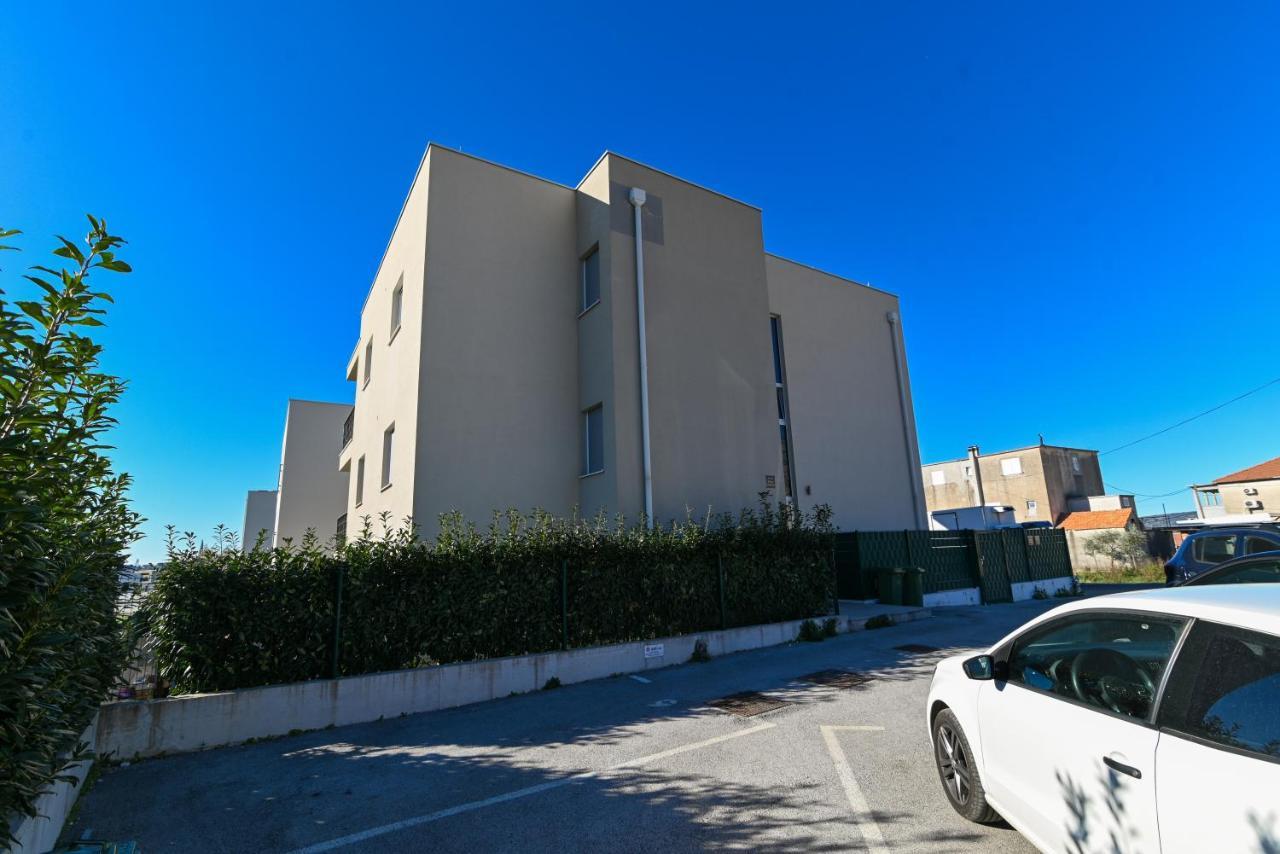 Apartment Marko Trogir Exterior photo