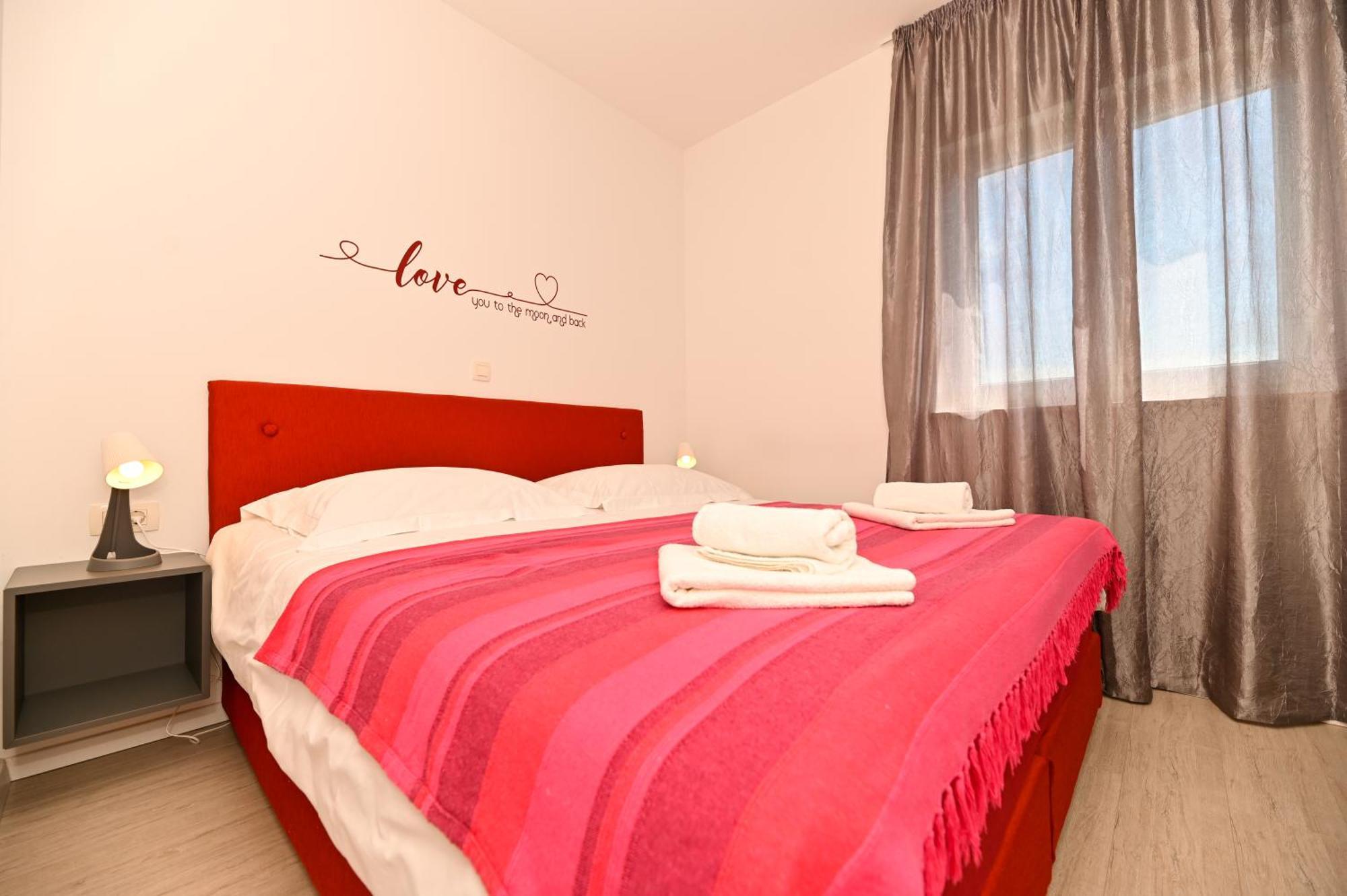 Apartment Marko Trogir Exterior photo