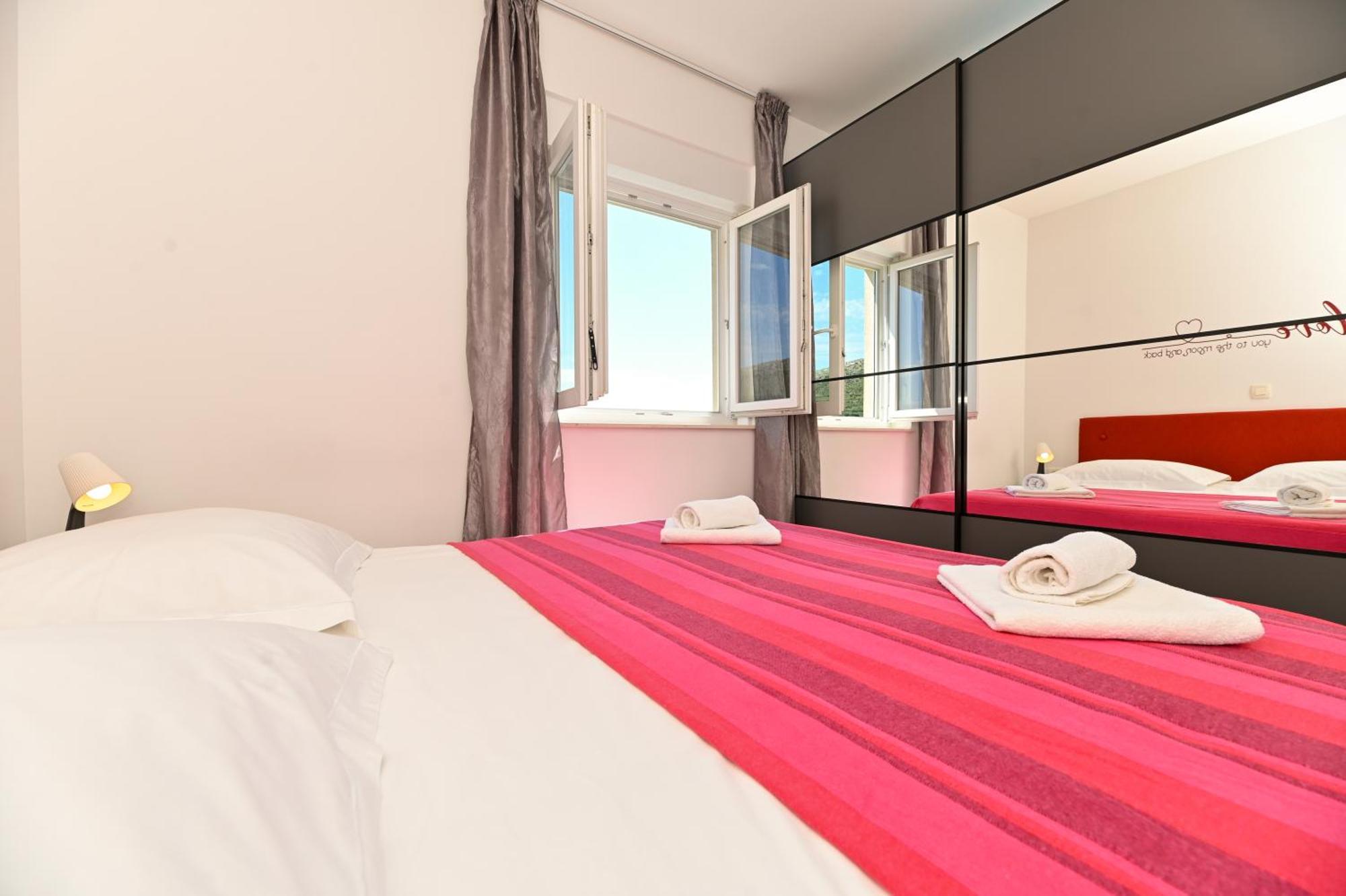 Apartment Marko Trogir Exterior photo